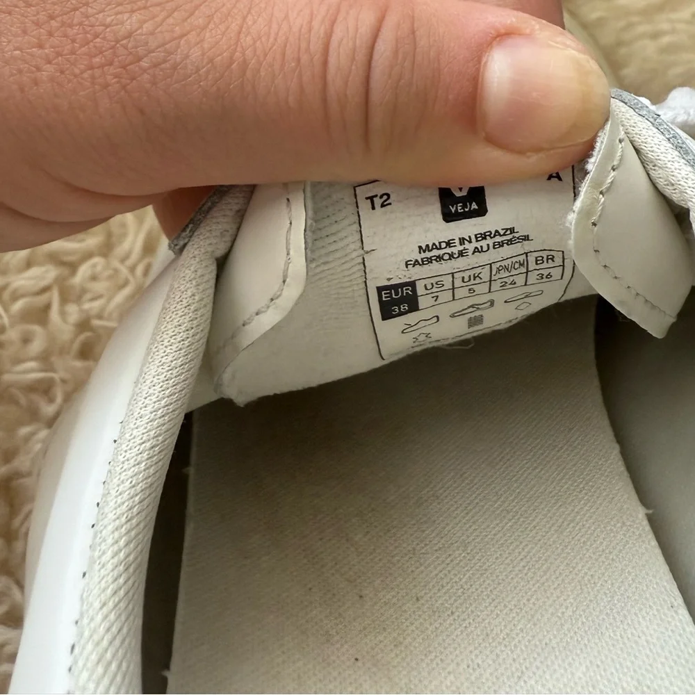 Veja Esplar Leather Sneakers